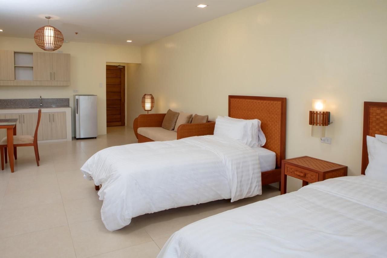 Hotel Merlo Makati City Dış mekan fotoğraf